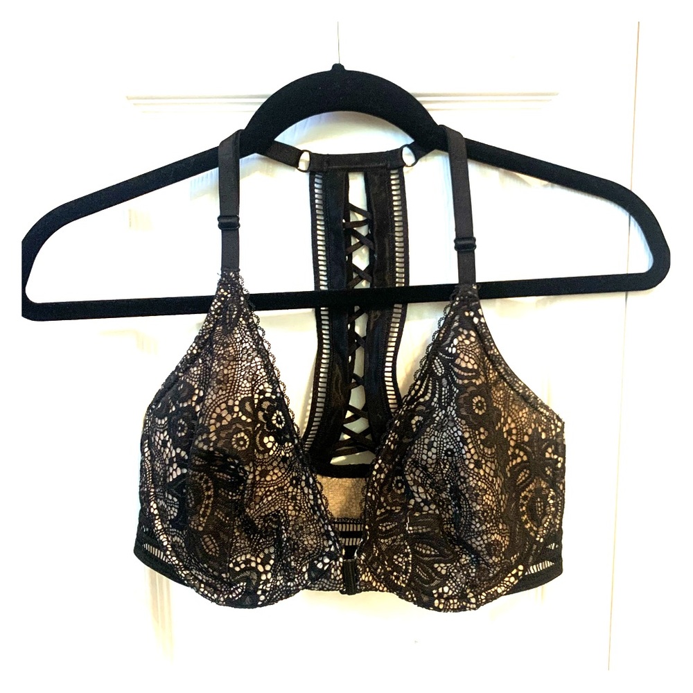 Victoria’s Secret Very Sexy front closing bra